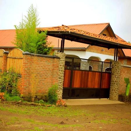 Urugano Virunga Palace Nyarugina Luaran gambar