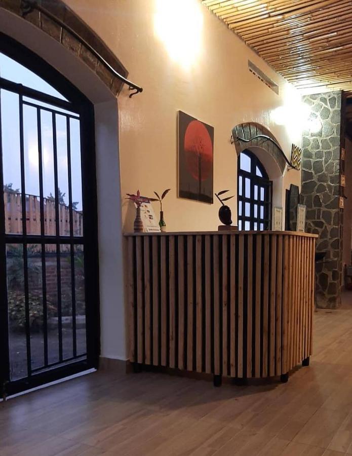 Urugano Virunga Palace Nyarugina Luaran gambar